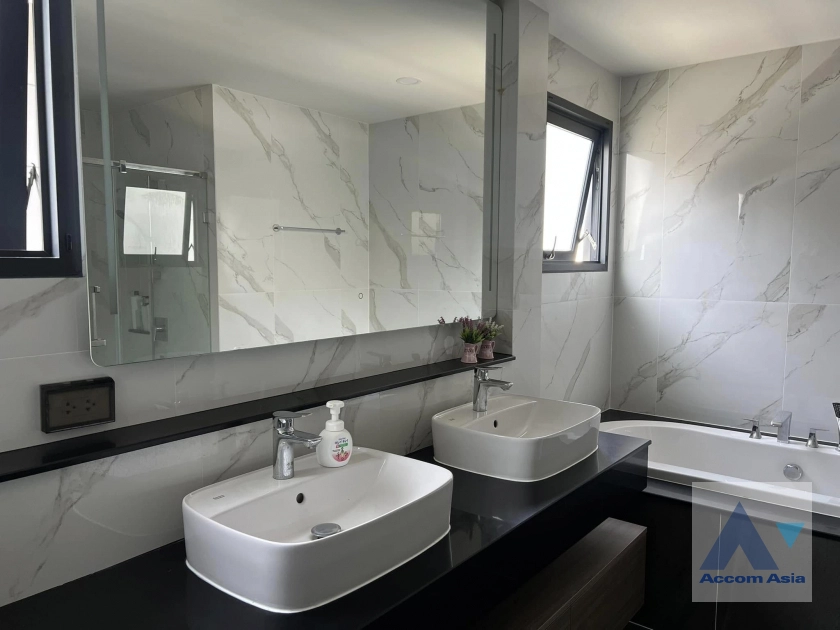 14  4 br House For Rent in Samutprakan ,Samutprakan BTS Bang Na at The City Bangna AA43005