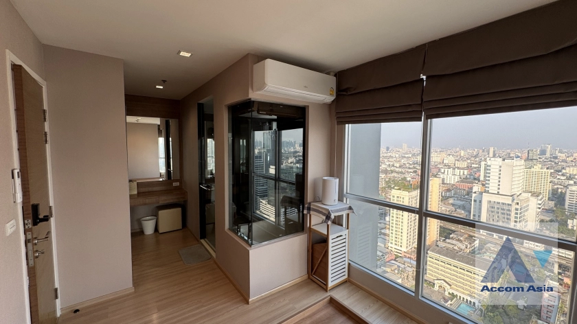 10  2 br Condominium For Sale in Phaholyothin ,Bangkok BTS Saphan-Kwai at Rhythm Phahol-Ari AA43007
