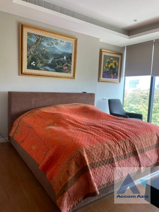 5  1 br Condominium For Rent in Ploenchit ,Bangkok BTS Ploenchit at Sindhorn Tonson AA43008