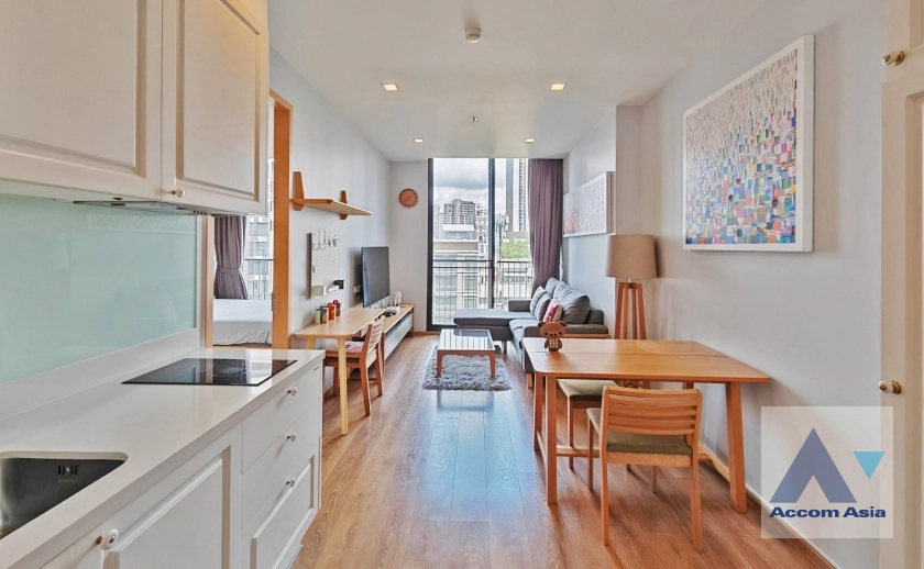 unit 1 Bedroom  Condominium For Rent & Sale in Sukhumvit, Bangkok  near BTS Phrom Phong (AA43011)