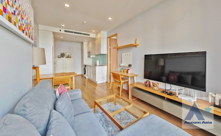 unit 1 Bedroom  Condominium For Rent & Sale in Sukhumvit, Bangkok  near BTS Phrom Phong (AA43011)