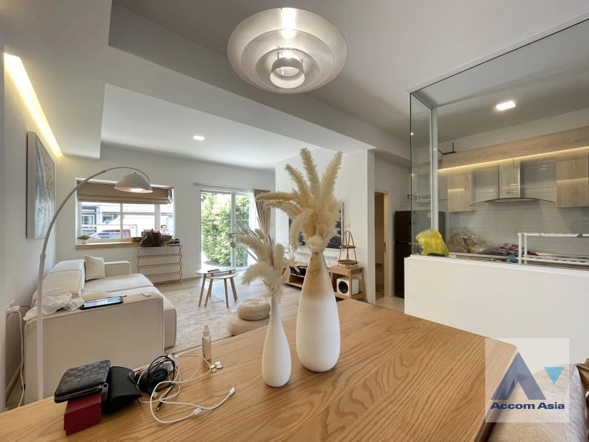 8  3 br Townhouse For Rent in Pattanakarn ,Bangkok BTS Udomsuk at Indy Bangna – Ramkhamhaeng 2 AA43014