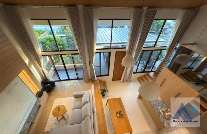 unit 3 Bedrooms  House For Sale in Ratchadaphisek, Bangkok  (AA43016)