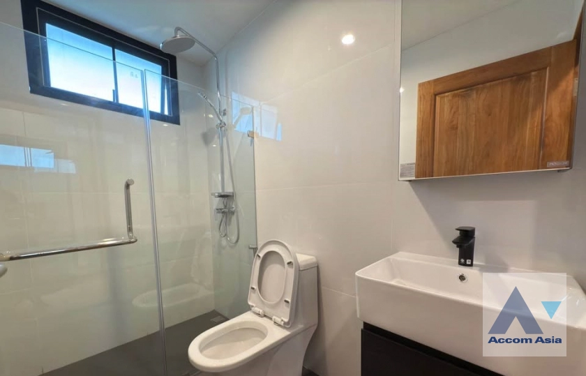 12  3 br House For Sale in Ratchadaphisek ,Bangkok  AA43016