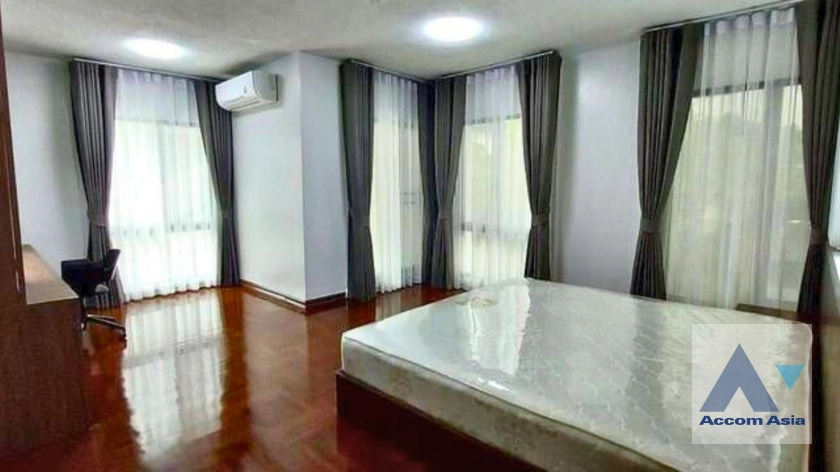 6  3 br Apartment for rent and sale in Ploenchit ,Bangkok BTS Chitlom at Heart of Langsuan - Privacy AA43018