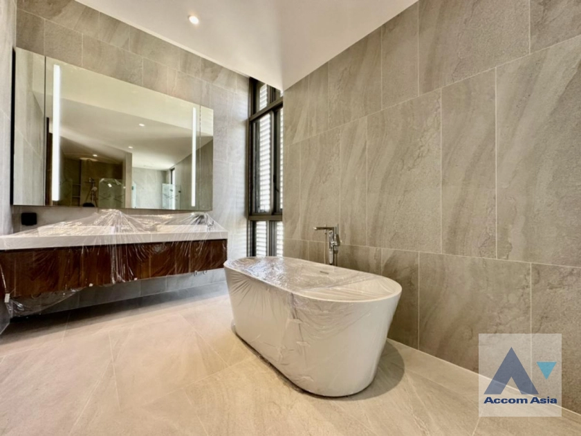 14  4 br House For Sale in Rama 3 ,Bangkok BTS Saphan Taksin at BAAN CHAN Chan Road (ADLER) AA43020