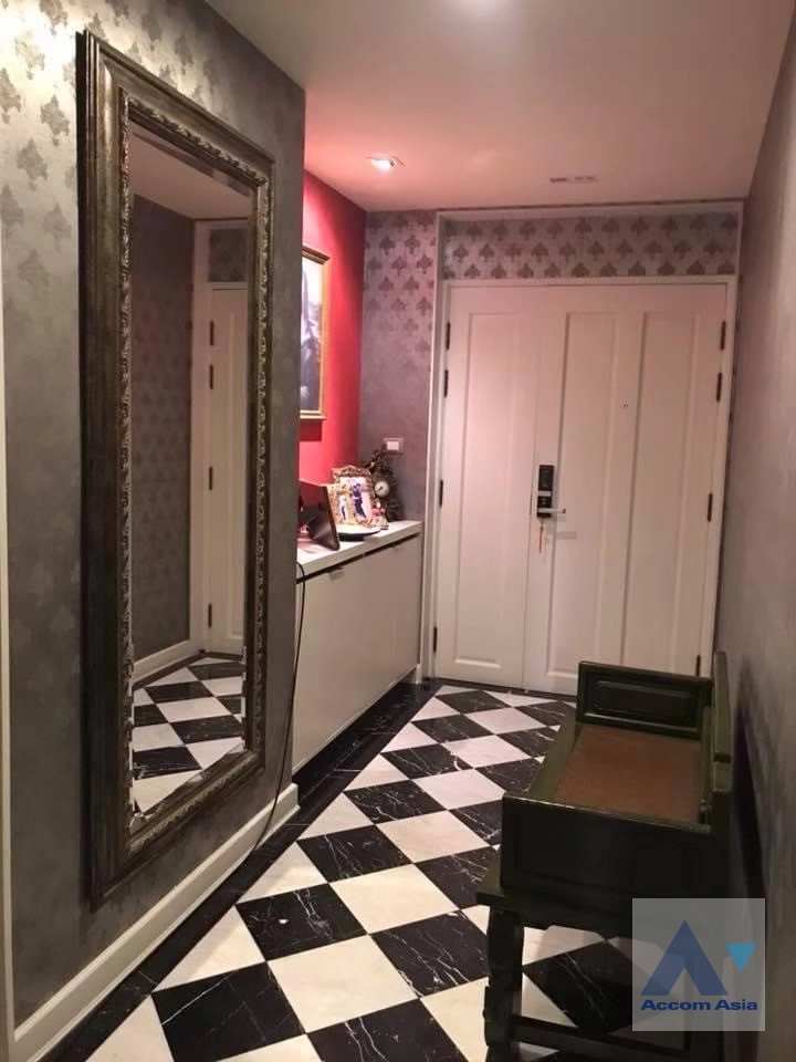 5  3 br Condominium For Sale in Sathorn ,Bangkok MRT Lumphini at Baan Nunthasiri AA43021