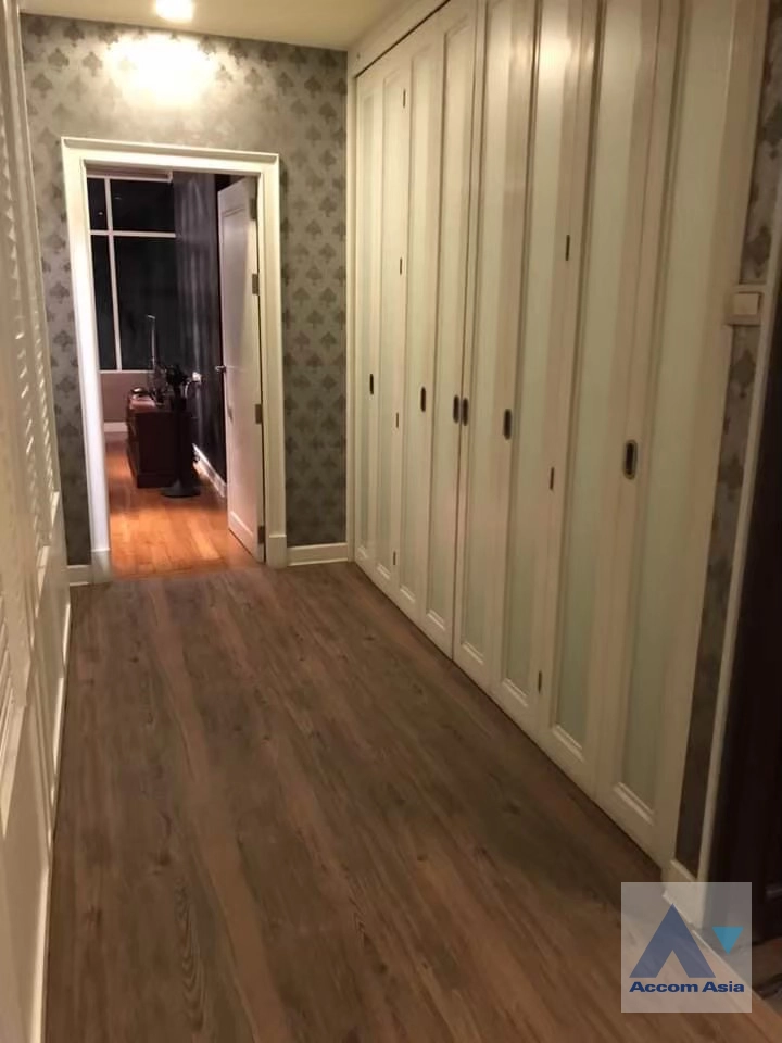 7  3 br Condominium For Sale in Sathorn ,Bangkok MRT Lumphini at Baan Nunthasiri AA43021