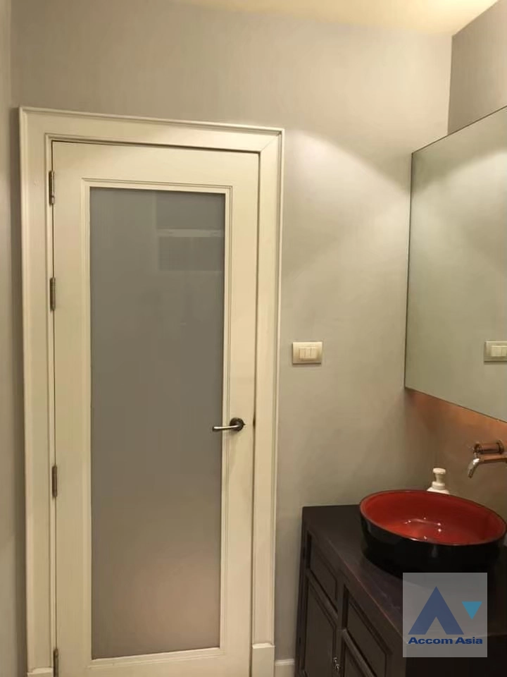 11  3 br Condominium For Sale in Sathorn ,Bangkok MRT Lumphini at Baan Nunthasiri AA43021