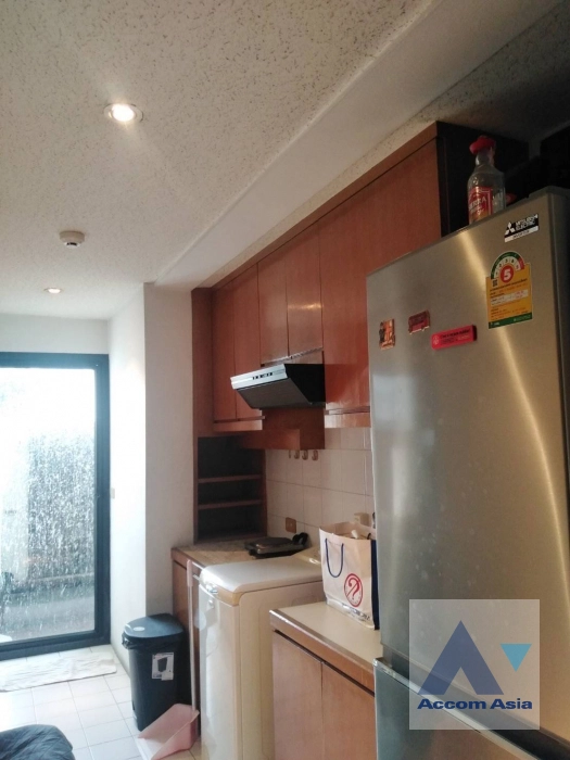 unit 2 Bedrooms  Condominium For Rent in Sukhumvit, Bangkok  near BTS Thong Lo (AA43022)