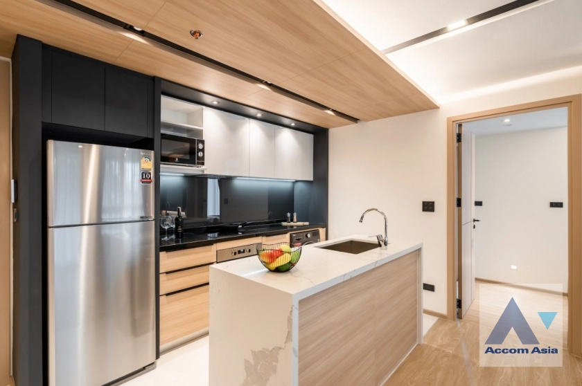 unit 2 Bedrooms  Apartment For Rent in Sukhumvit, Bangkok  near BTS Ekkamai (AA43023)