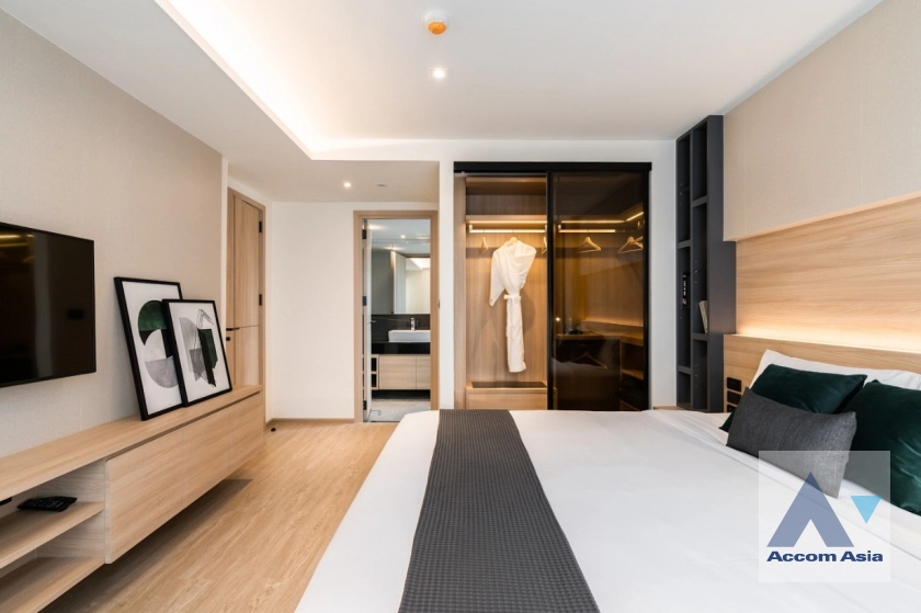 8  2 br Apartment For Rent in Sukhumvit ,Bangkok BTS Ekkamai at Luxury apartment AA43023