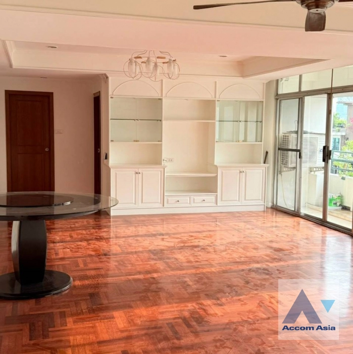 unitDuplex Condo |  3 Bedrooms  Condominium For Rent in Sukhumvit, Bangkok  near BTS Nana (AA43038)