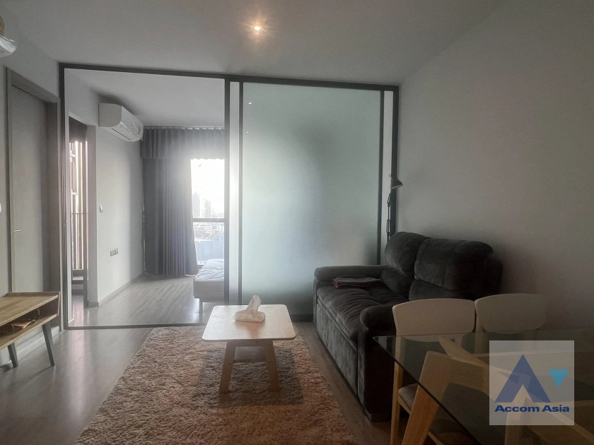 Fully Furnished |  Rhythm Ekkamai Condominium  1 Bedroom for Sale & Rent BTS Ekkamai in Sukhumvit Bangkok