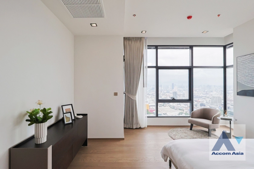 13  3 br Condominium For Sale in Ploenchit ,Bangkok BTS Ratchathewi at CONNER Ratchathewi AA43073