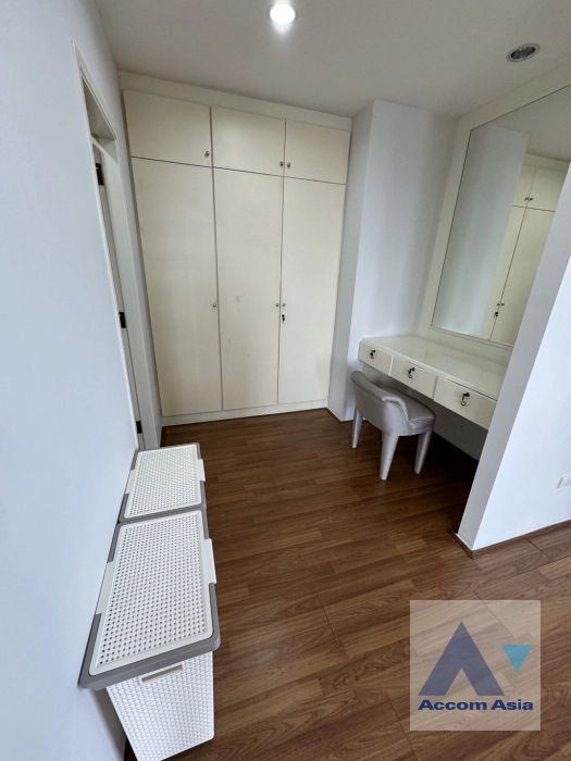 16  3 br Condominium For Rent in Phaholyothin ,Bangkok  at Riverine Place AA43074