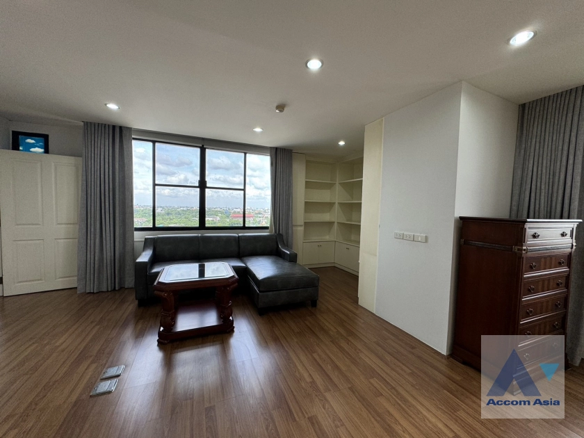  1  3 br Condominium For Rent in Phaholyothin ,Bangkok  at Riverine Place AA43074