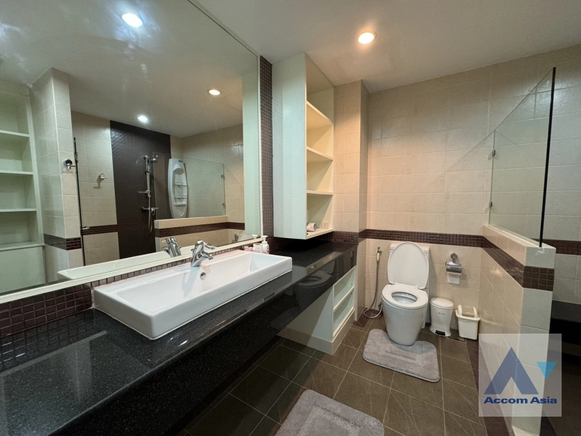 17  3 br Condominium For Rent in Phaholyothin ,Bangkok  at Riverine Place AA43074