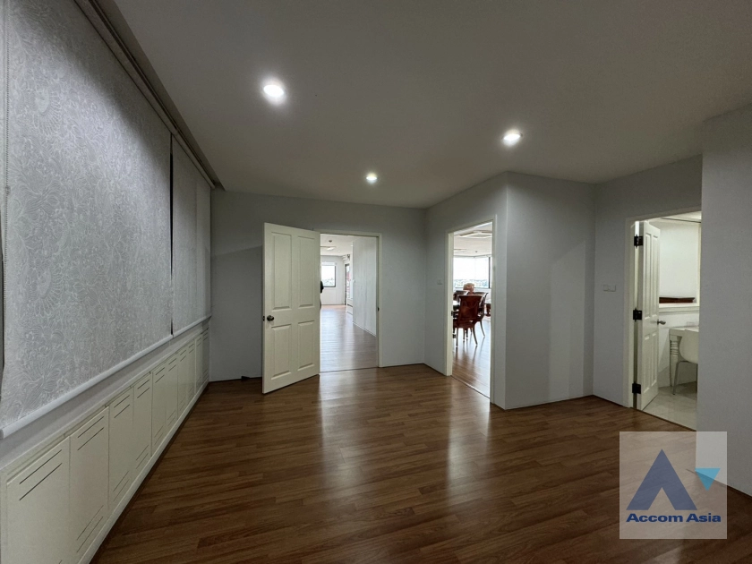 9  3 br Condominium For Rent in Phaholyothin ,Bangkok  at Riverine Place AA43074