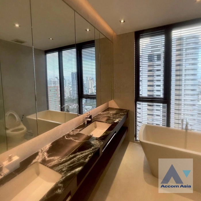 10  2 br Condominium For Rent in Sukhumvit ,Bangkok BTS Phrom Phong at Vittorio Sukhumvit 39 AA43077