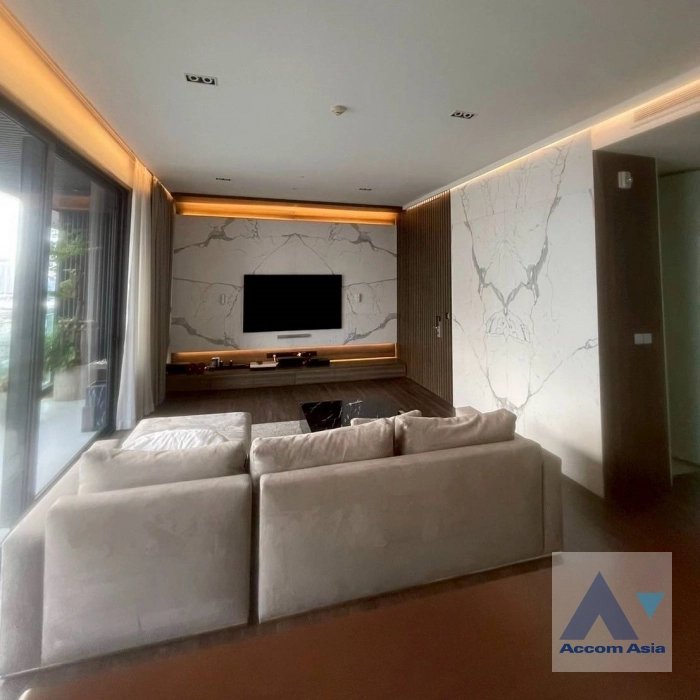 unit 2 Bedrooms  Condominium For Rent in Sukhumvit, Bangkok  near BTS Phrom Phong (AA43077)