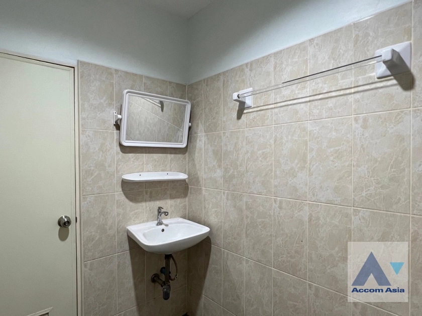 15  3 br Townhouse For Rent in Sukhumvit ,Bangkok BTS Punnawithi AA43097