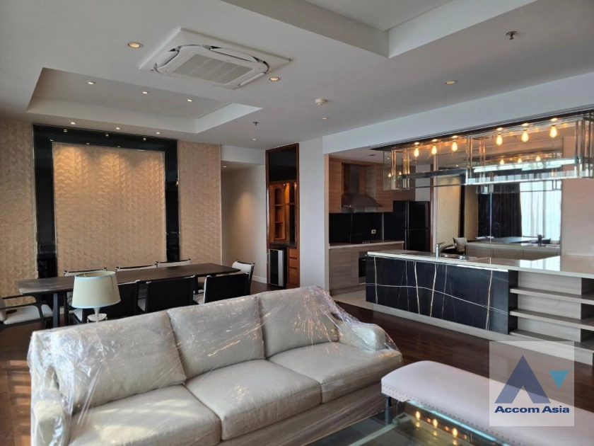  1  3 br Condominium For Rent in Sukhumvit ,Bangkok BTS Phrom Phong at The Emporio Place AA43108