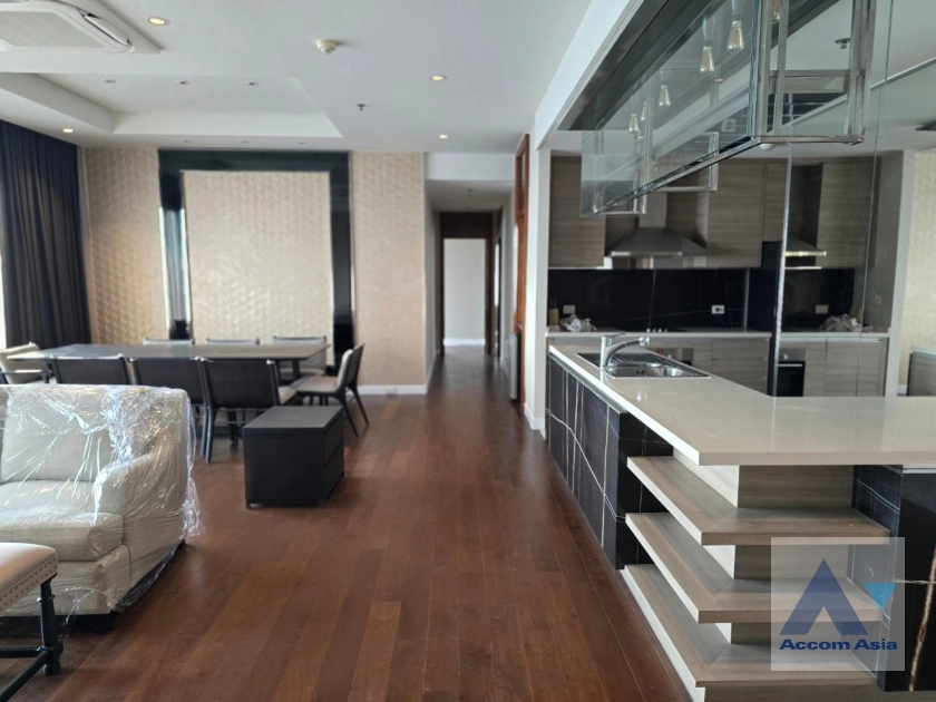  1  3 br Condominium For Rent in Sukhumvit ,Bangkok BTS Phrom Phong at The Emporio Place AA43108