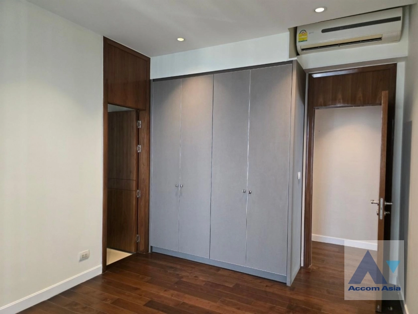 11  3 br Condominium For Rent in Sukhumvit ,Bangkok BTS Phrom Phong at The Emporio Place AA43108