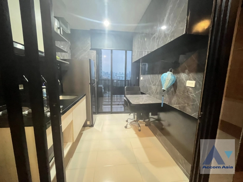 6  1 br Condominium for rent and sale in Sukhumvit ,Bangkok BTS On Nut at The Base Park East AA43109