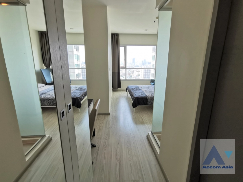unit 2 Bedrooms  Condominium For Sale in Ratchadaphisek, Bangkok  near MRT Huai Khwang (AA43119)