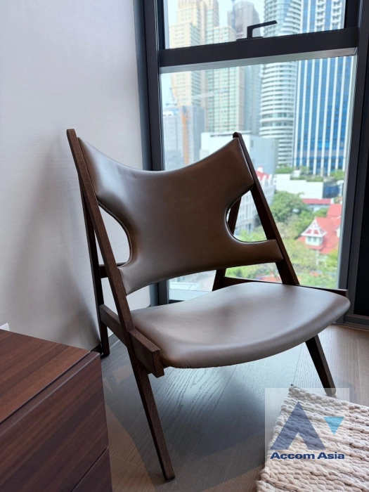 14  1 br Condominium For Rent in Ploenchit ,Bangkok BTS Chitlom at Scope Langsuan AA43126