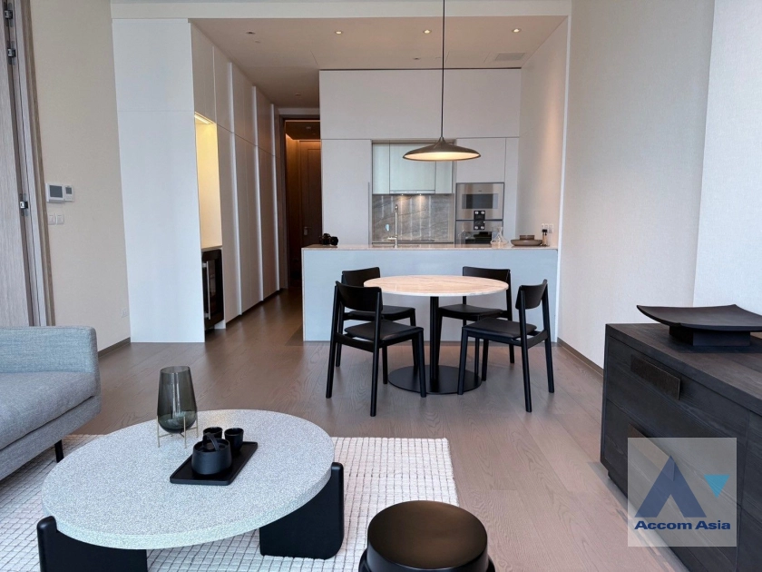 unit 1 Bedroom  Condominium For Rent in Ploenchit, Bangkok  near BTS Chitlom (AA43126)