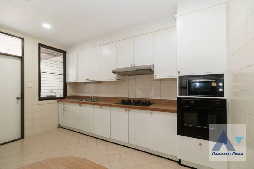 6  3 br Apartment For Rent in Sukhumvit ,Bangkok BTS Asok - MRT Sukhumvit at Suite For Family AA43132