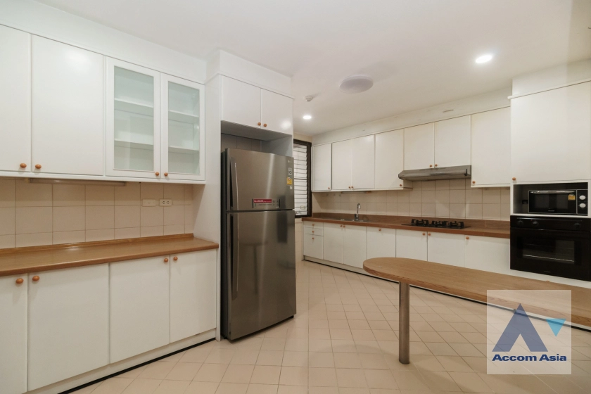 5  3 br Apartment For Rent in Sukhumvit ,Bangkok BTS Asok - MRT Sukhumvit at Suite For Family AA43132