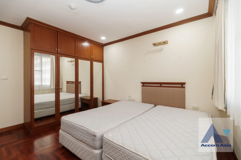 8  3 br Apartment For Rent in Sukhumvit ,Bangkok BTS Asok - MRT Sukhumvit at Suite For Family AA43132