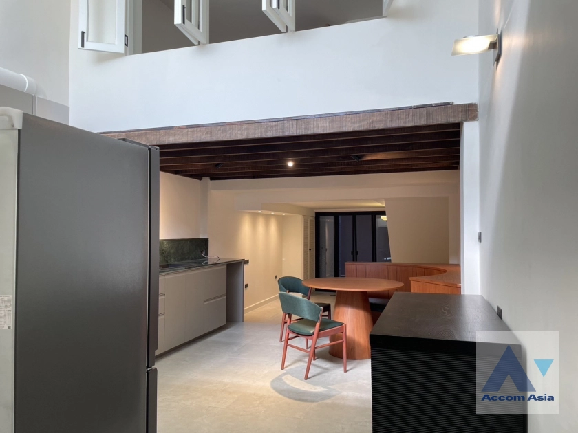  2  3 br Townhouse For Rent in Sukhumvit ,Bangkok BTS Ploenchit - BTS Nana AA43136