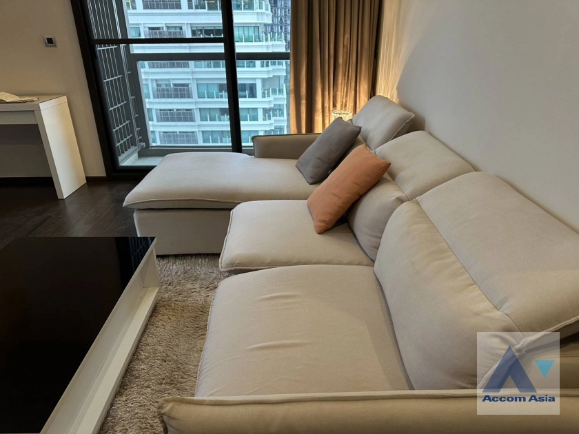 unit 2 Bedrooms  Condominium For Rent & Sale in Sukhumvit, Bangkok  near BTS Phrom Phong (AA43140)