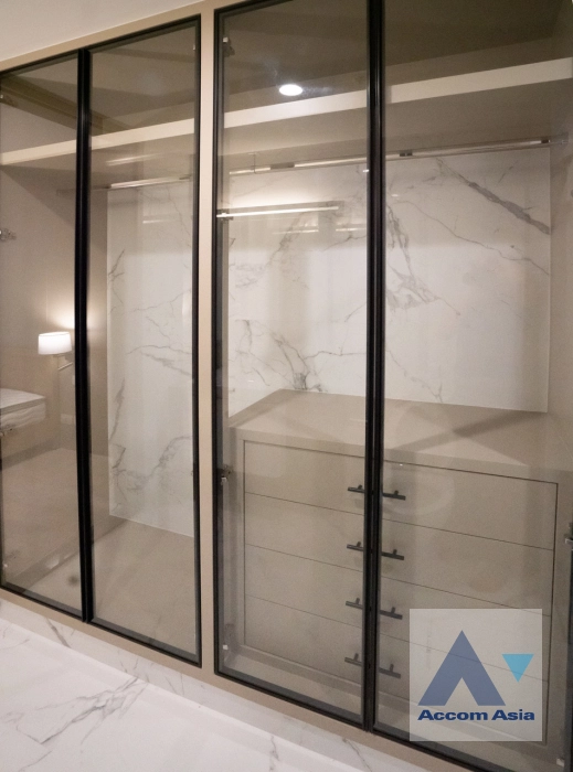 8  1 br Condominium for rent and sale in Ploenchit ,Bangkok BTS Ploenchit at Noble Ploenchit AA43142