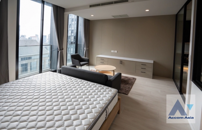 unit 1 Bedroom  Condominium For Rent & Sale in Ploenchit, Bangkok  near BTS Ploenchit (AA43142)