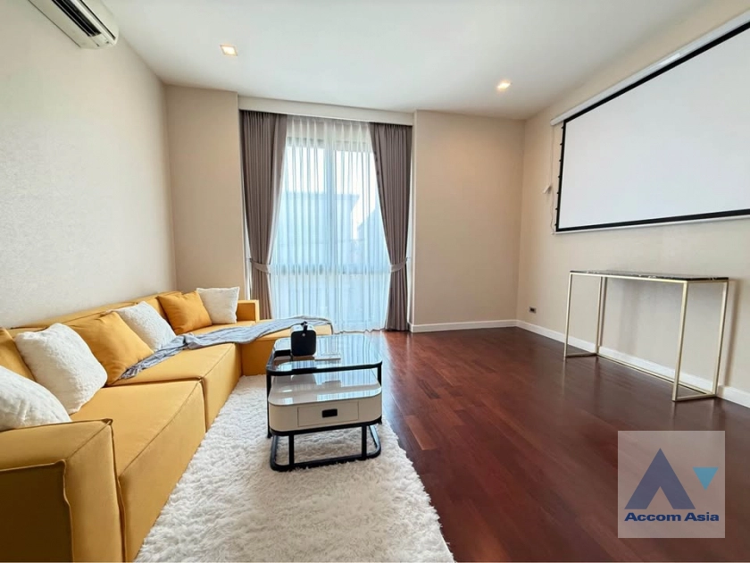 13  5 br House For Rent in Phaholyothin ,Bangkok  at SOUL Ratchadapisek 68 AA43143