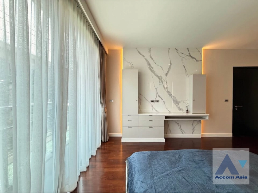 12  5 br House For Rent in Phaholyothin ,Bangkok  at SOUL Ratchadapisek 68 AA43143