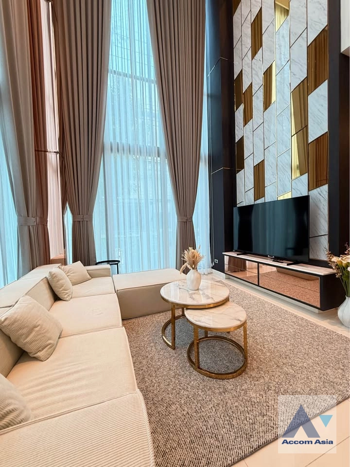  1  5 br House For Rent in Phaholyothin ,Bangkok  at SOUL Ratchadapisek 68 AA43143