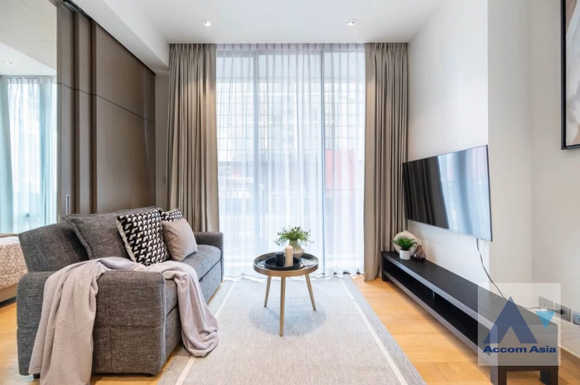  28 Chidlom Condominium  1 Bedroom for Rent BTS Chitlom in Ploenchit Bangkok