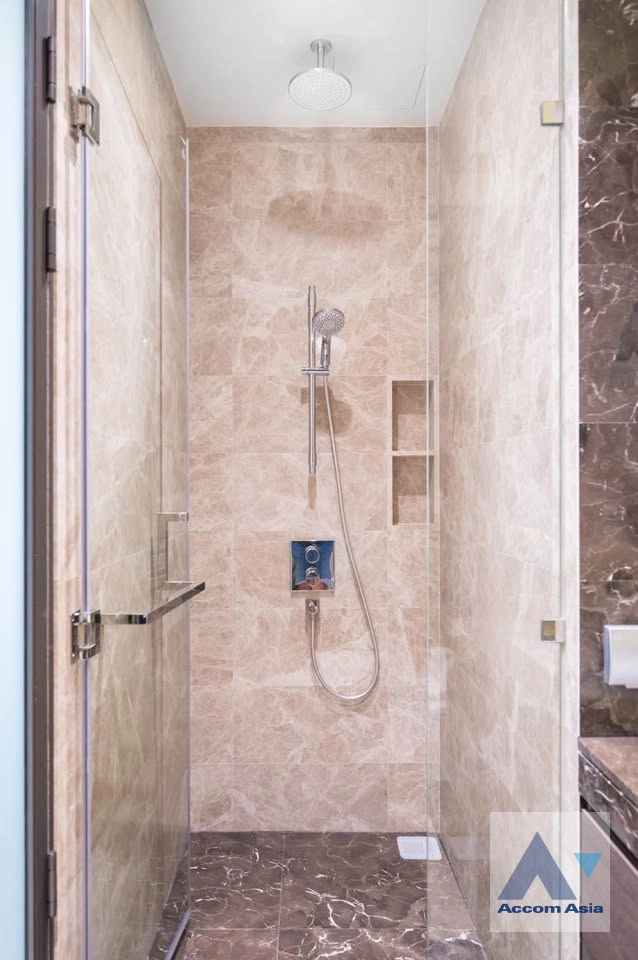 14  1 br Condominium For Rent in Ploenchit ,Bangkok BTS Chitlom at 28 Chidlom AA43160