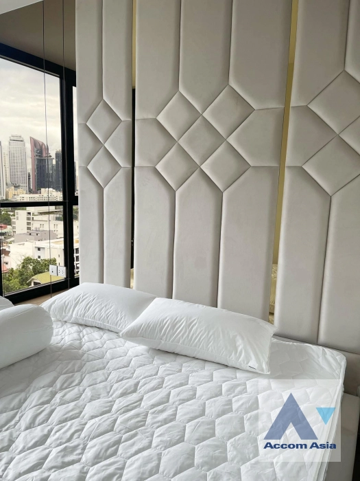 5  1 br Condominium For Sale in Sukhumvit ,Bangkok BTS Thong Lo at OKA HAUS Sukhumvit 36 AA43161