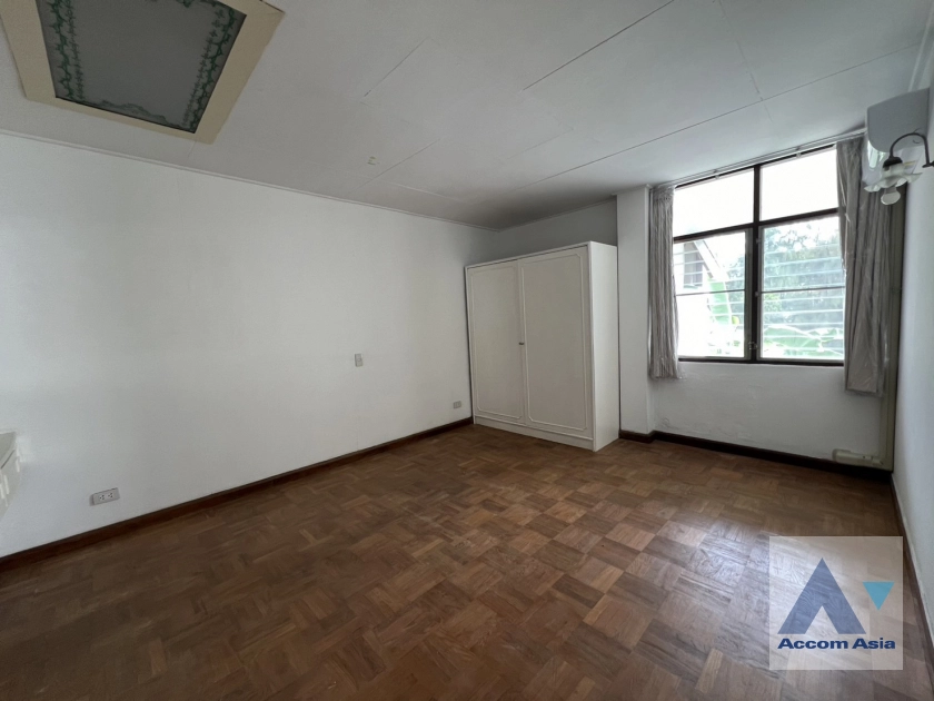  1  3 br Apartment For Rent in Sukhumvit ,Bangkok BTS Thong Lo at Fully Facilities AA43166