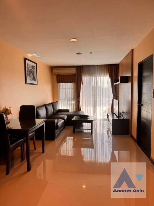  Low Rise Residence Apartment  1 Bedroom for Rent BTS Ekkamai in Sukhumvit Bangkok
