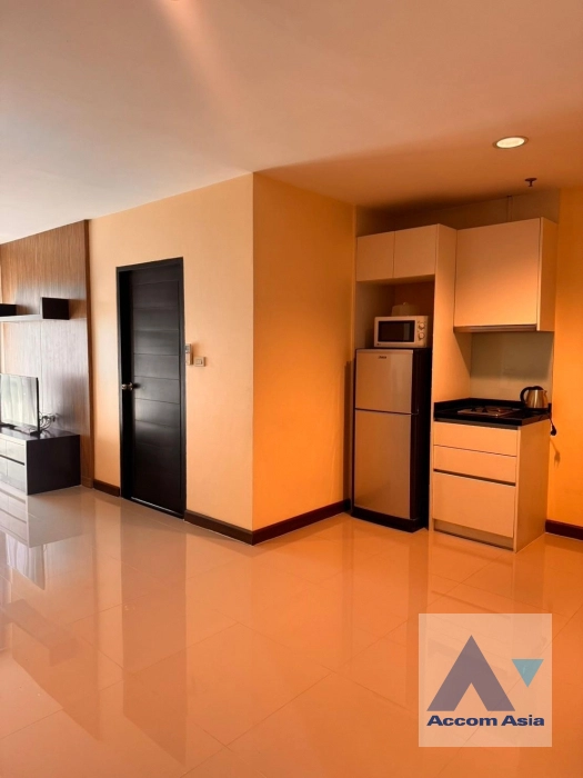 unit 1 Bedroom  Apartment For Rent in Sukhumvit, Bangkok  near BTS Ekkamai (AA43176)