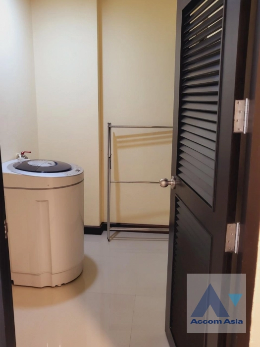 17  2 br Apartment For Rent in Sukhumvit ,Bangkok BTS Ekkamai at Low Rise Residence AA43177